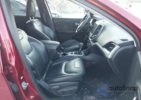 2015 Jeep Cherokee Trailhawk из США, поврежденный, VIN 1C4PJMBS6FW521201